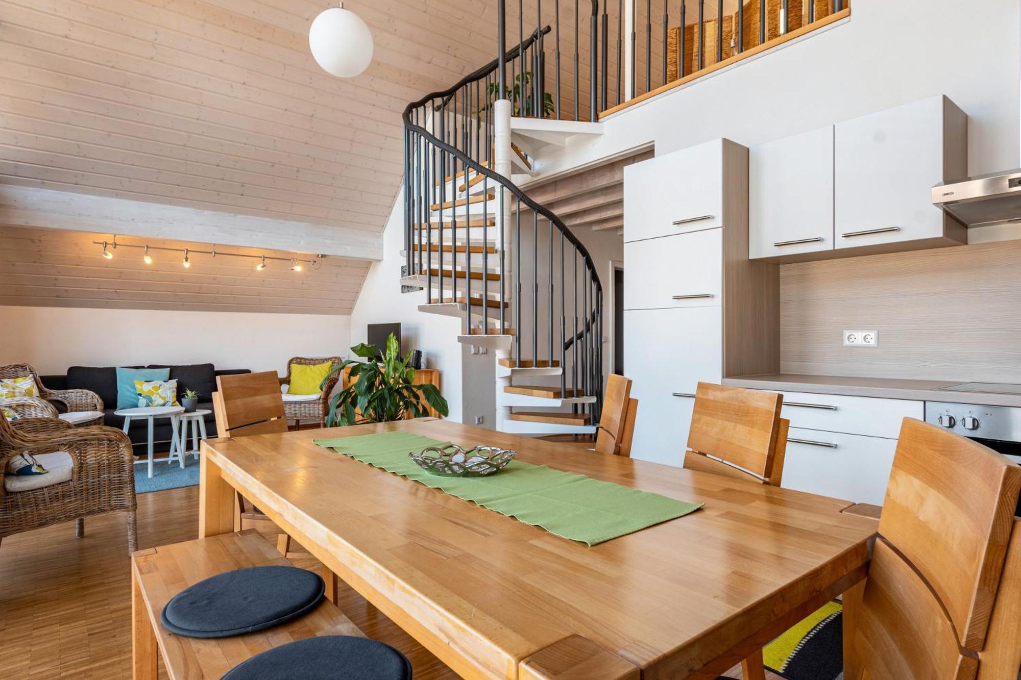 Winzercafe Neipperg Apartamento Brackenheim Exterior foto