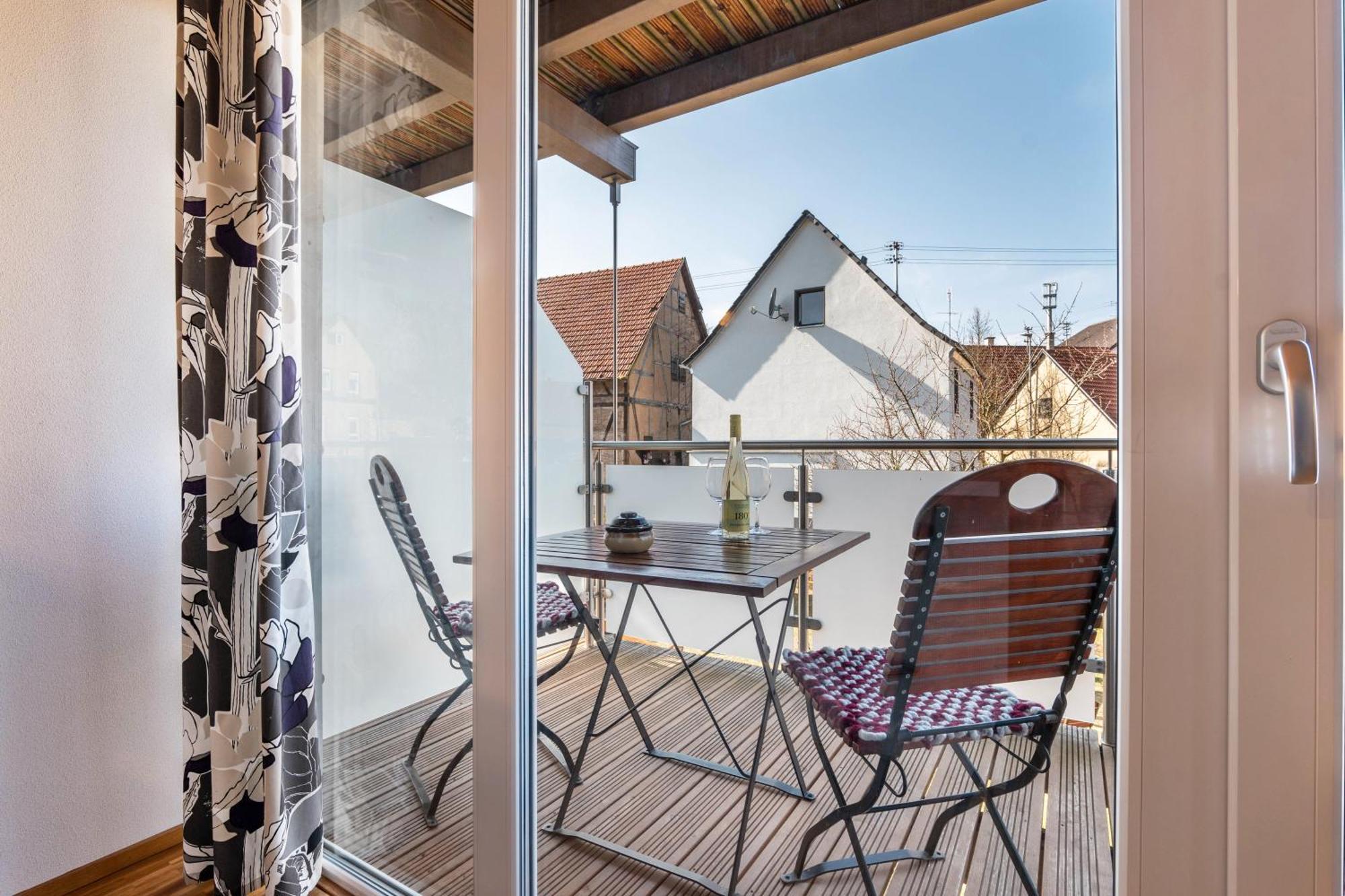 Winzercafe Neipperg Apartamento Brackenheim Exterior foto